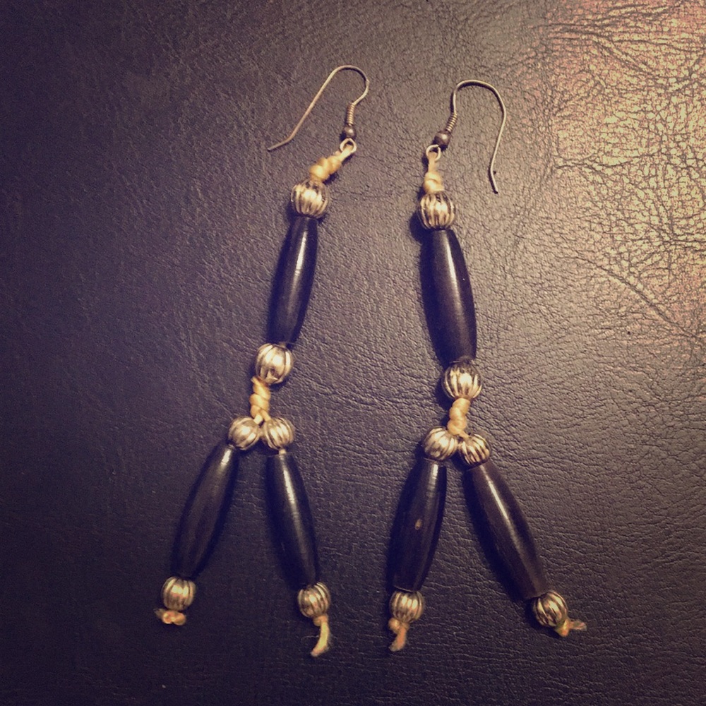🖤HOST PICK!!🖤Lakota-style beaded earrings